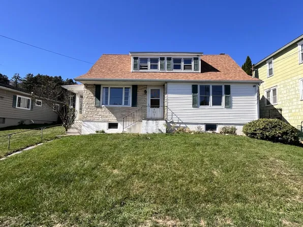 605 Hudson St, Forest City, PA 18421