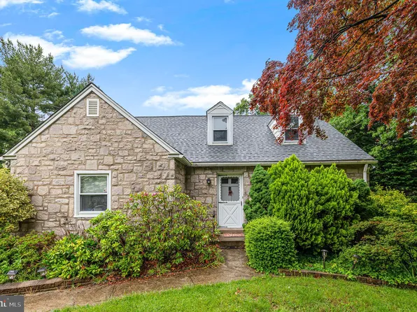 916 Rydal Rd, Jenkintown, PA 19046