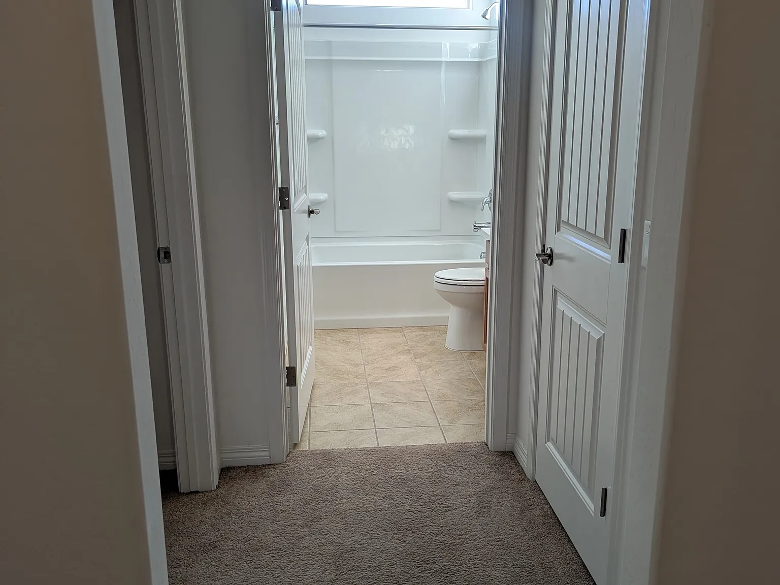 2 bed, 2126 sqft, $2,100 — Photo 4