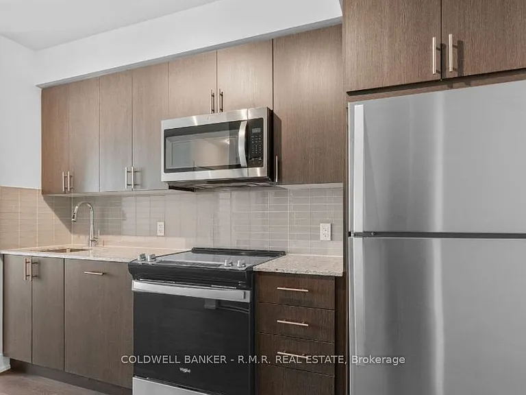 2550 Simcoe St N #2304 — Photo 4