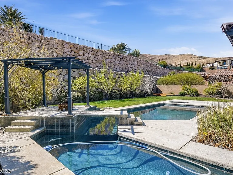 11 Grand Masters Dr — Photo 7