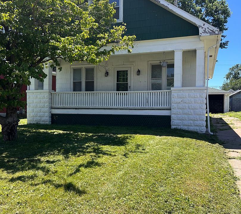 1st image of 1716 Locust St