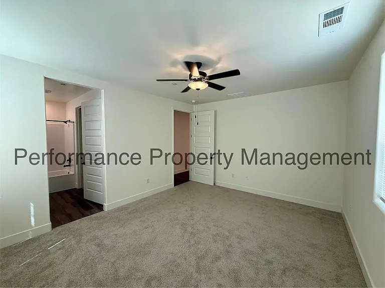 6915 Jewel Cave Ct — Photo 6