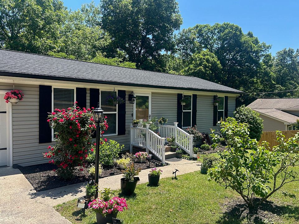 1st image of 391 Oak Tree Rd