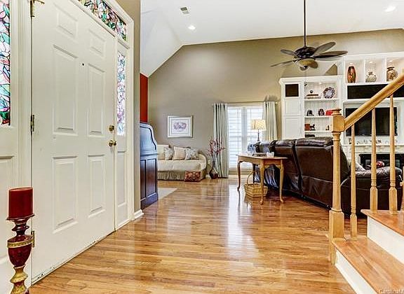 2nd image of 7216 Reynard Ln #7