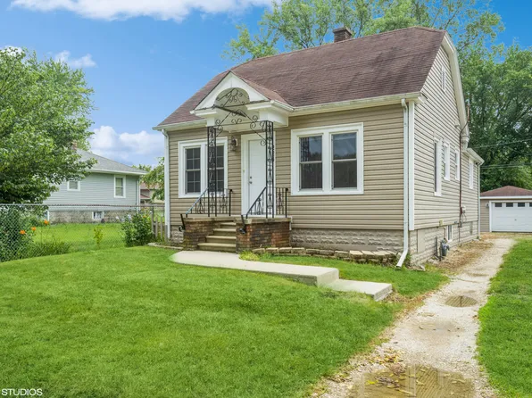 224 Hughes Ave, Lockport, IL 60441