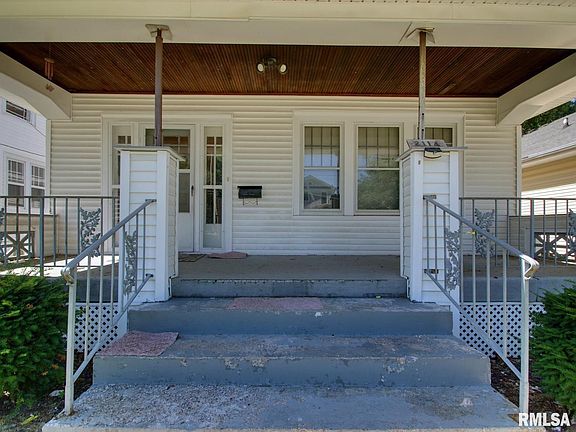 3rd image of 2114 Hampshire St