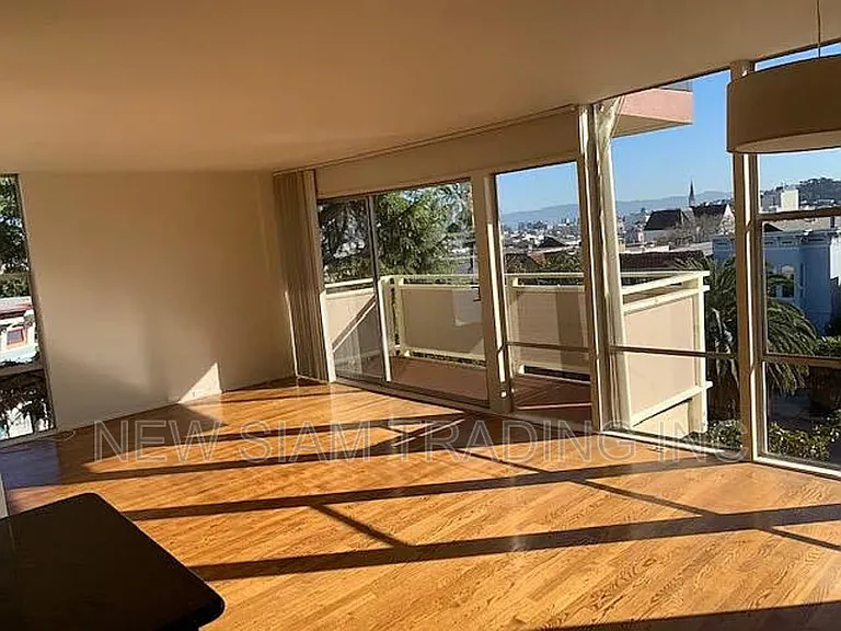 1040 Dolores St — Photo 11