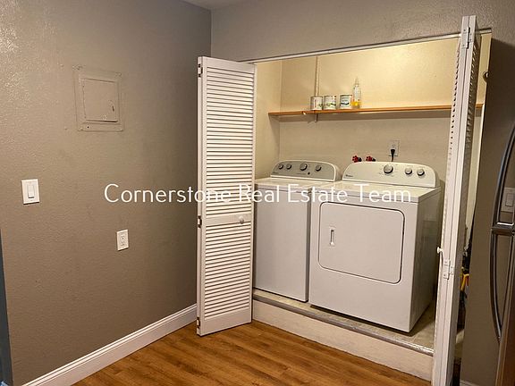 5th image of 1021 Delaware Dr APT 2