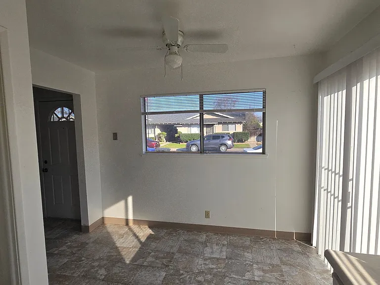1915 Celeste Ct #B — Photo 5