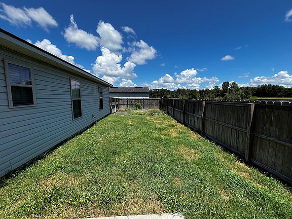 5th image of 506 Beaver Street Ext