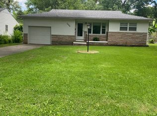 1448 S Barnes Ave, Springfield, MO 65804