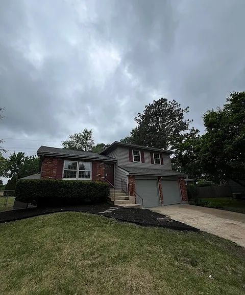 10729 McGee St — Photo 1