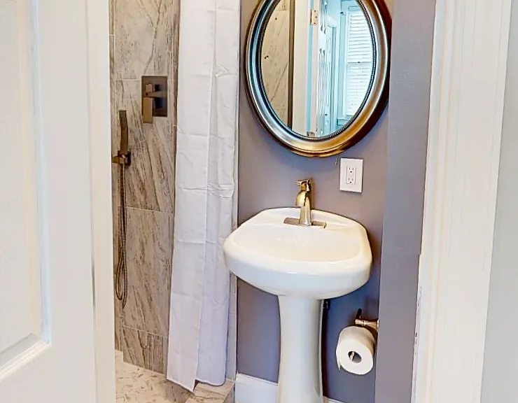 512 Mellon St SE #101 — Photo 13