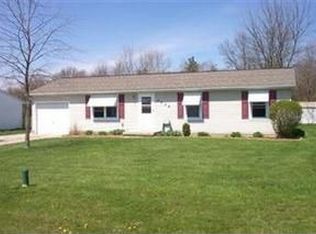 5856 North Dr, Springfield, OH 45504