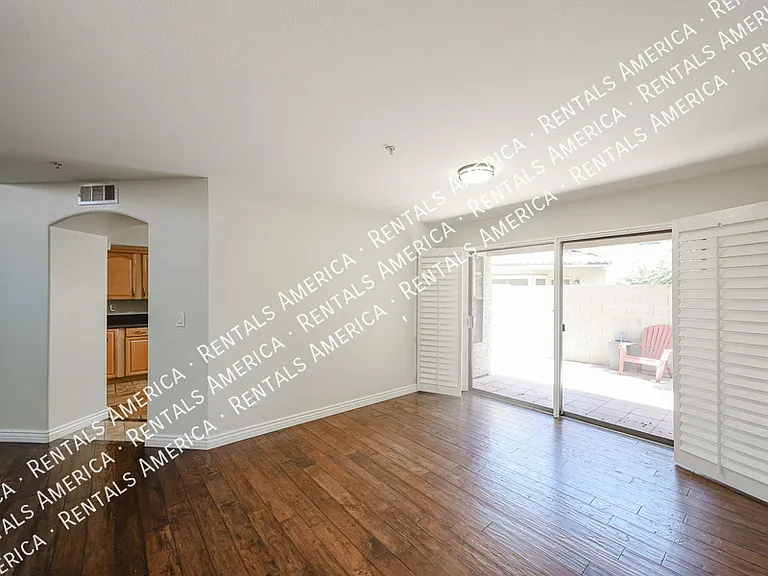 12704 N 89th Pl — Photo 7