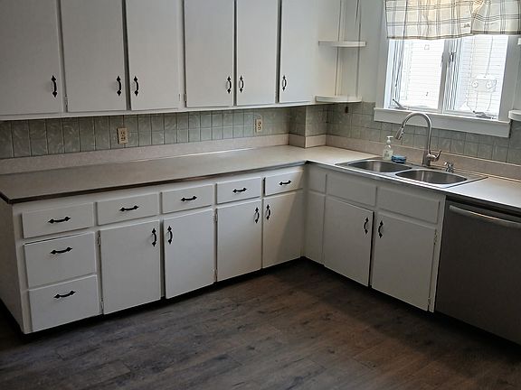 3rd image of 24 Union St APT 1