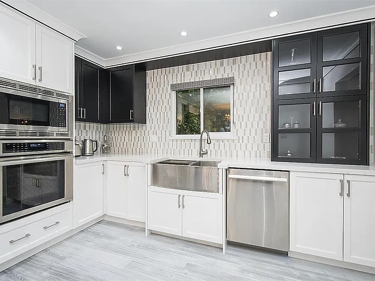 5530 Greenleaf Rd — Photo 10