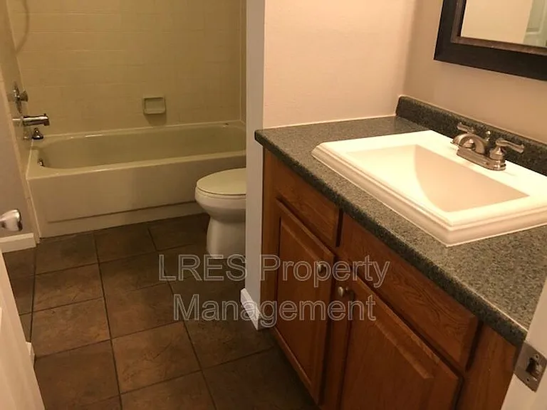 1406 Northlake Dr #1406 — Photo 18