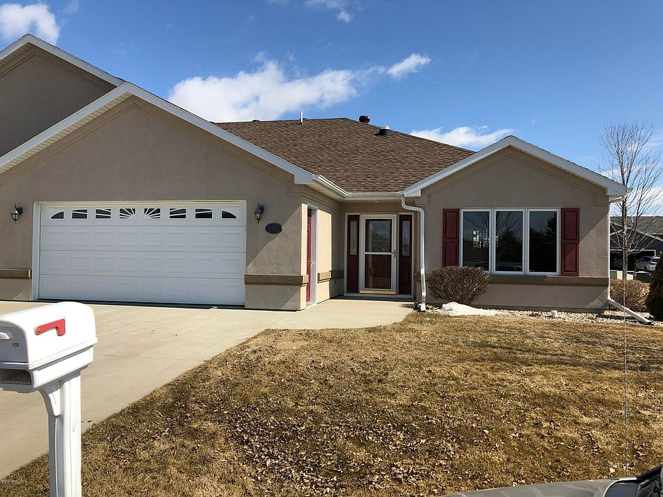 1st image of 1625 Northridge Dr E #103
