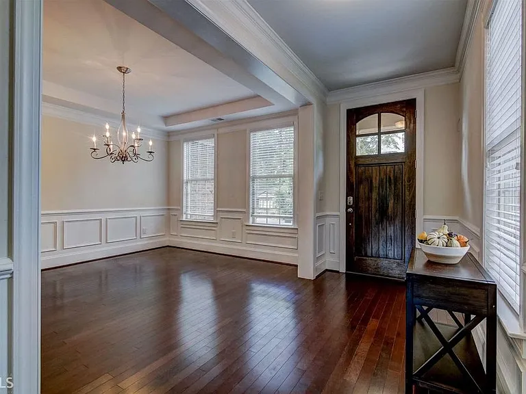 2625 Hickory Hill Dr SE — Photo 5