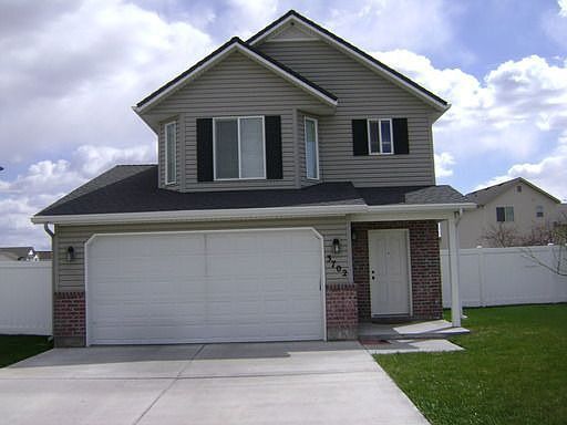 1st image of 3702 E Pearce Dr