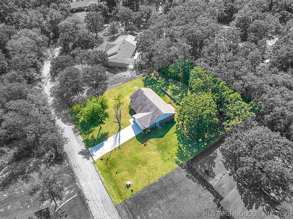 2nd image of 105 Quail Ridge Rd