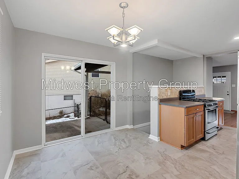 1128 Saratoga Dr — Photo 20