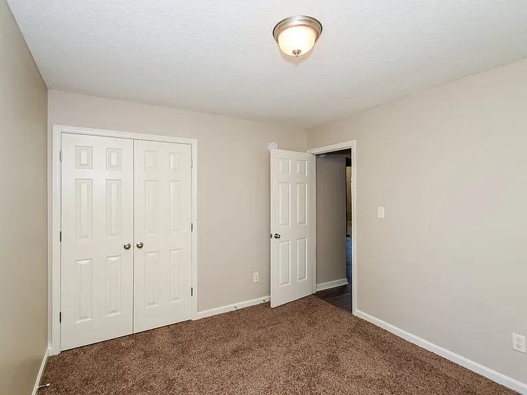 5760 Landau Dr — Photo 14