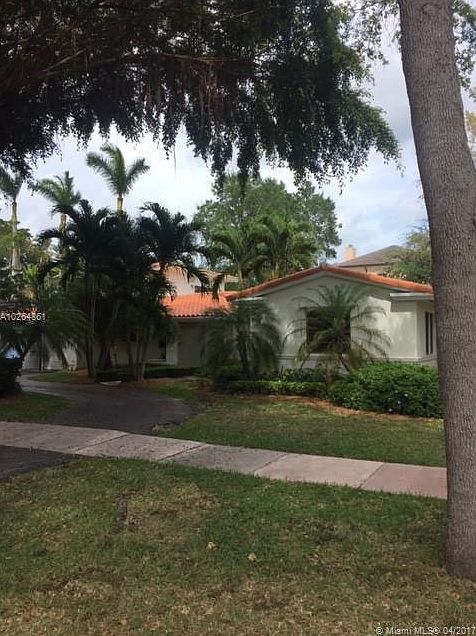 1st image of 6009 San Vicente St