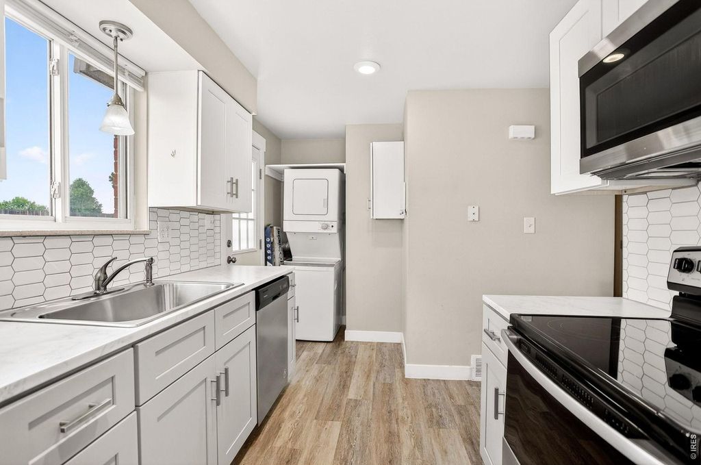 221 Chestnut St #D3