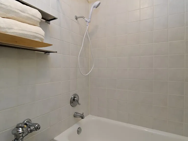 300 N State St #2902 — Photo 5