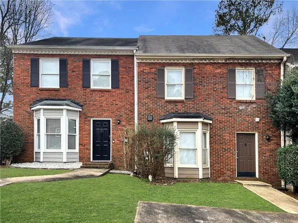 1043 Oaks Pkwy SE, Smyrna, GA 30082