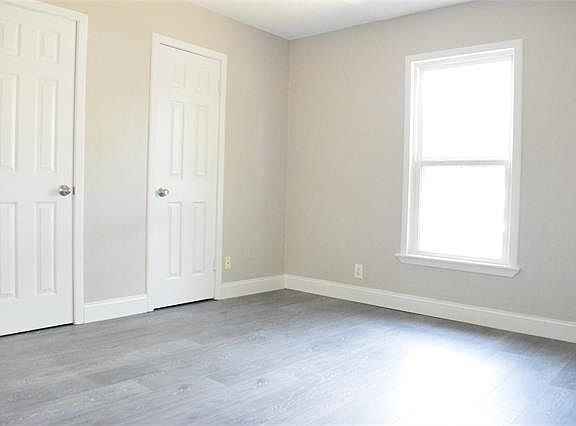 4th image of 5520 Cottey St