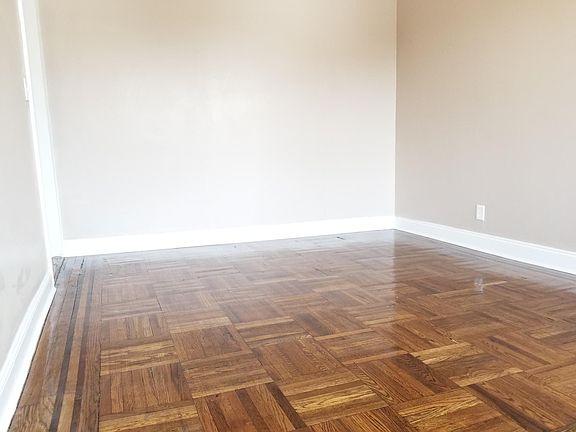 4th image of 1105 Morrison Ave APT 5C