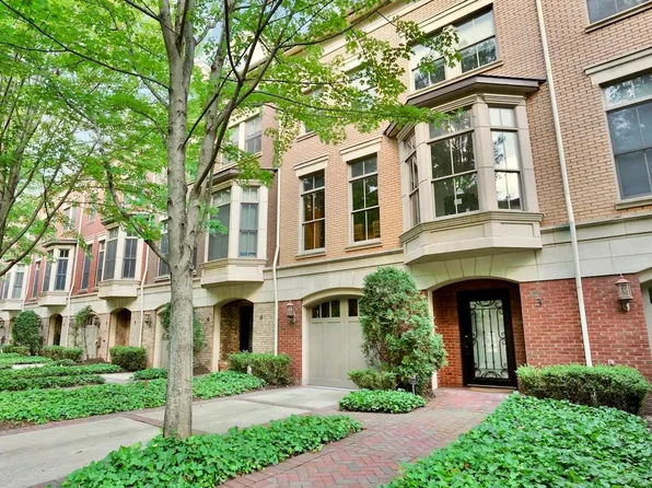 3 Regency Place image 2 of 17