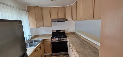 125 Olive St #103 Photo 1