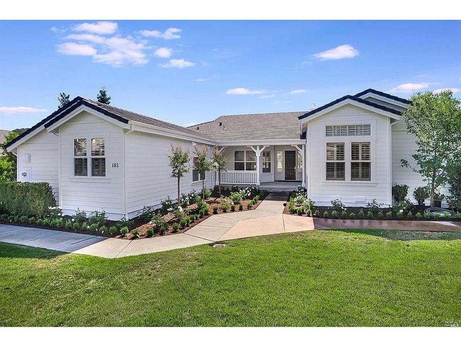 1st image of 165 Saddle Wood Dr