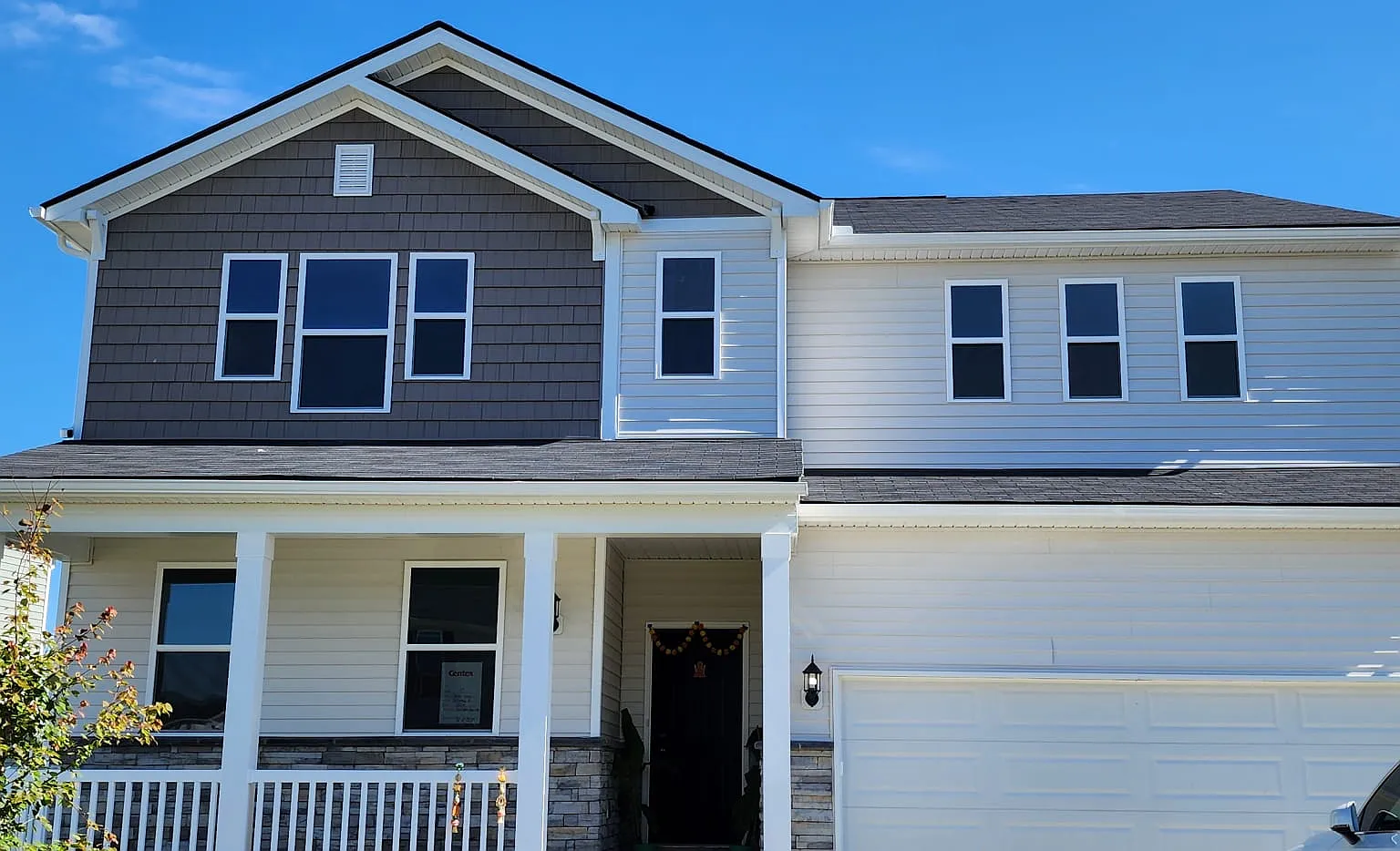 4 bed, 2.5 bath, 3020 sqft, $2,850 — Photo 2