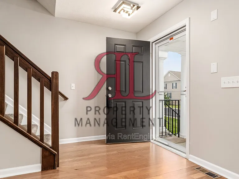 5807 Bridgehampton Dr — Photo 4