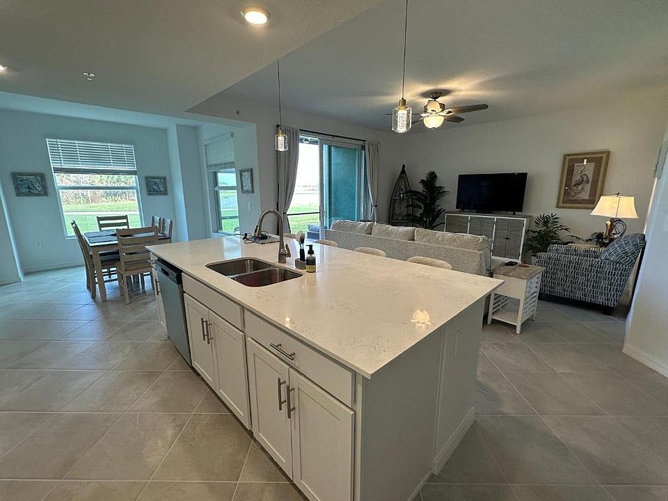 Large open living space.