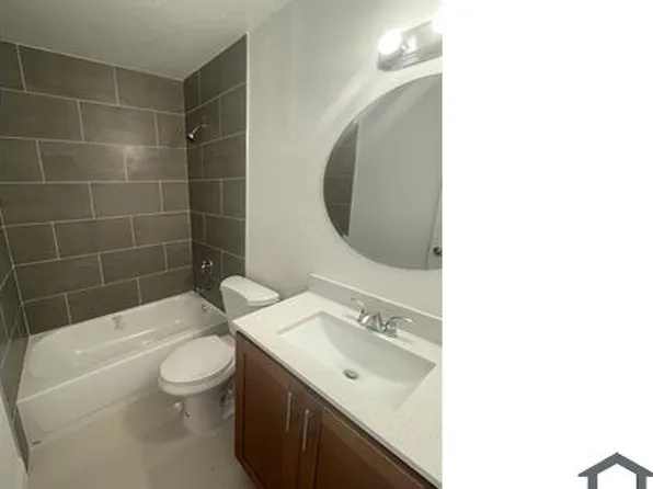 1307 Gateway Dr, Lantana, FL 33462