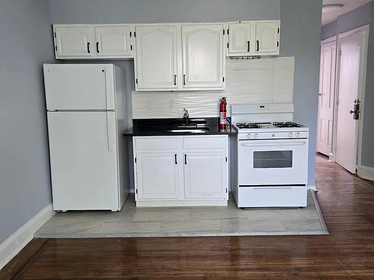 4812 Regent St #3 — Photo 3