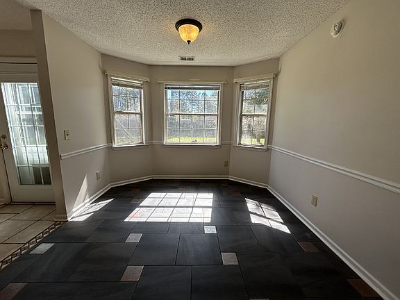 4th image of 1936 Heathrow Dr