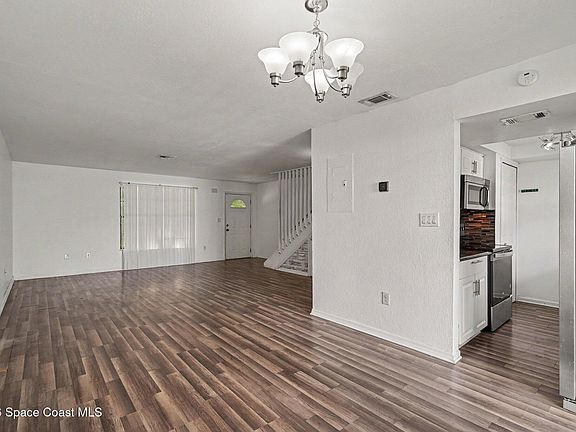 5th image of 1300 Arlington Ln NE APT 116