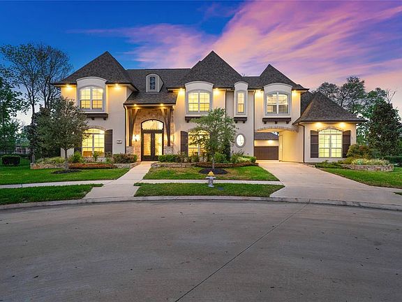 3rd image of 47 Lake Como Dr