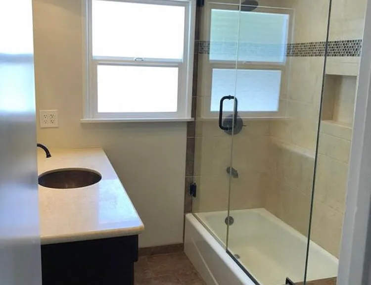 413 W Acacia Ave — Photo 15