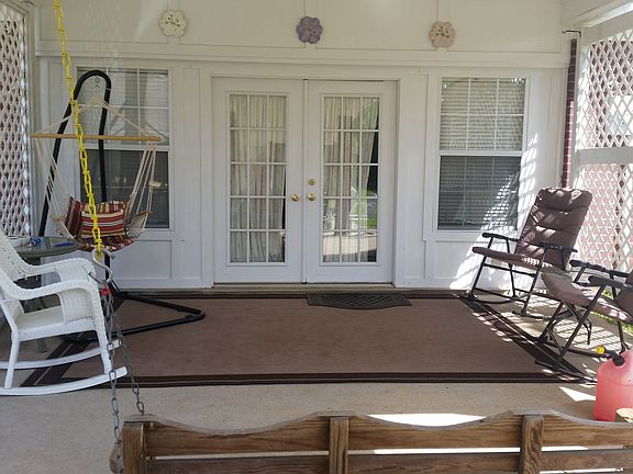 3rd image of 3016 Nash Pl SE