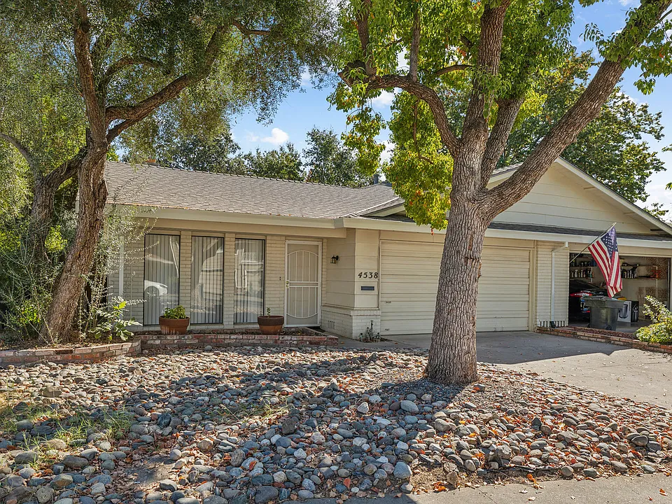 4538 Glover Way