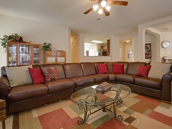 4th image of 874 San Fernando Ln